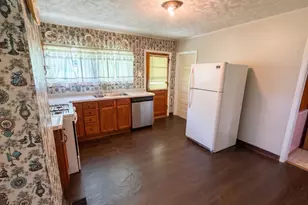 247 Railroad St, Hyde Park, PA 15641 - Photo 9
