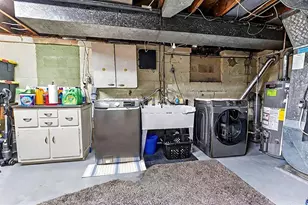 1126 Greenfield Ave, Pittsburgh, PA 15217 - Photo 27