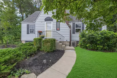 720 Walnut, Moon/Crescent Twp, PA 15046 - Photo 1