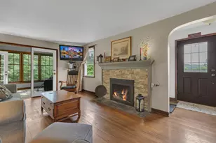720 Walnut, Moon/Crescent Twp, PA 15046 - Photo 3