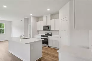 211 Muirfield Ct, Center Township, PA 16001 - Photo 21