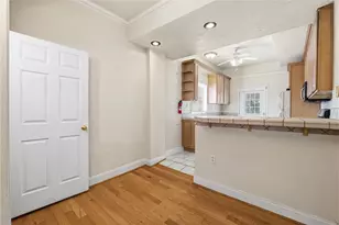 2336 Fox Wy, Pittsburgh, PA 15203 - Photo 9