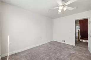 2336 Fox Wy, Pittsburgh, PA 15203 - Photo 15