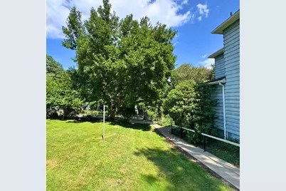 737 Osborne Ln, Moon/Crescent Twp, PA 15046 - Photo 5