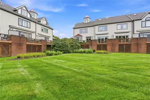 30 Waterfront Dr, Washington's Landing, PA 15222 - Photo 35
