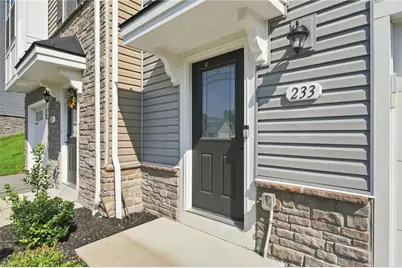 233 Chesna Dr, Pittsburgh, PA 15234 - Photo 1