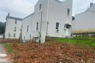 2722 McDowell St, Marshall Shadeland, PA 15212 - Photo 1