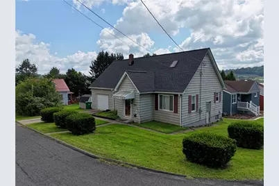 10 Evergreen St, Twp of But SW, PA 16045 - Photo 1