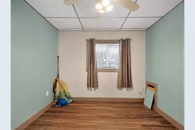 311 1/2 N 7th St, Jeannette, PA 15644 - Photo 15