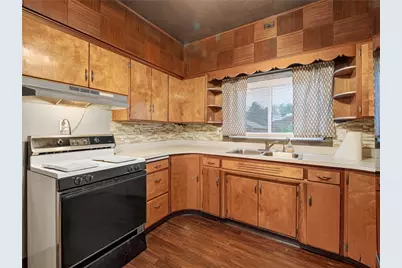 311 N 7th St, Jeannette, PA 15644 - Photo 13