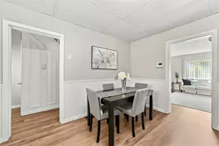 1042 Goehring St, Pittsburgh, PA 15212 - Photo 9