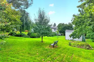 206 Lewis Ave, Jeannette, PA 15644 - Photo 5