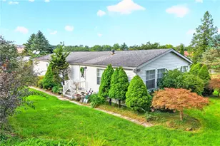 206 Lewis Ave, Jeannette, PA 15644 - Photo 1