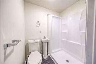 427 Adams St, Rochester, PA 15074 - Photo 11
