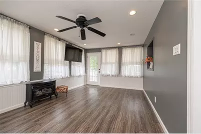 104 Murrysville Rd, Level Green, PA 15085 - Photo 3