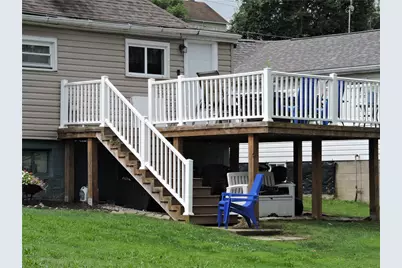 906 W Vine St, Mt Pleasant Boro, PA 15666 - Photo 33