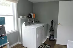 906 W Vine St, Mt Pleasant Boro, PA 15666 - Photo 23