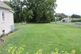 906 W Vine St, Mt Pleasant Boro, PA 15666 - Photo 35