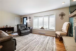 2467 Trotter Dr, Hampton, PA 15101 - Photo 9