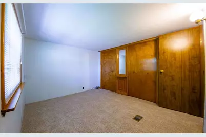 1044 Bert Cir, Penn Twp, PA 15675 - Photo 17