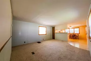 1044 Bert Cir, Penn Twp, PA 15675 - Photo 7