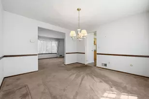 1608 Tamarack Dr, Pittsburgh, PA 15101 - Photo 3