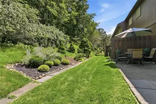 221 Thornberry Dr, Ross Twp, PA 15237 - Photo 31