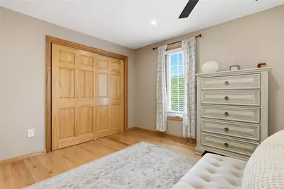 221 Thornberry Dr, Ross Twp, PA 15237 - Photo 23