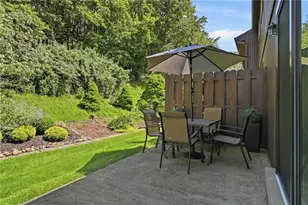 221 Thornberry Dr, Ross Twp, PA 15237 - Photo 33
