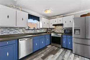 402 Hill St, Belle Vernon, PA 15012 - Photo 13