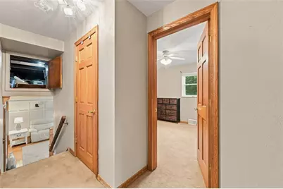 107 Joan Dr, Pittsburgh, PA 15209 - Photo 17