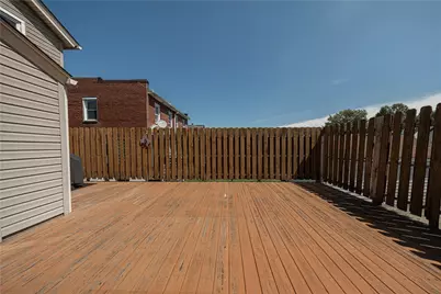 1116 Muldowney Ave, Pittsburgh, PA 15207 - Photo 17
