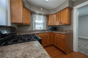 1116 Muldowney Ave, Pittsburgh, PA 15207 - Photo 11