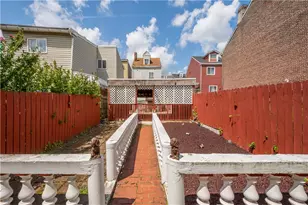 628 Edmond St, Pittsburgh, PA 15224 - Photo 11