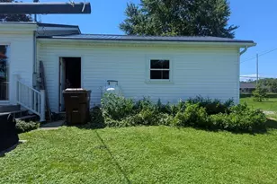 632 Grove City Rd, Mercer Township, PA 16057 - Photo 3
