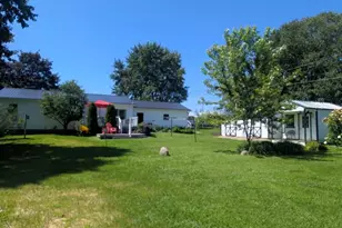632 Grove City Rd, Mercer Township, PA 16057 - Photo 9