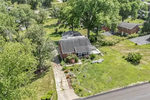 3534 Myrna Dr, Pittsburgh, PA 15241 - Photo 5