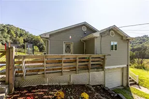 445 Little Creek Rd, Lancaster Township, PA 16037 - Photo 29