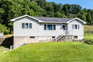 445 Little Creek Rd, Lancaster Township, PA 16037 - Photo 3