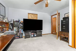 445 Little Creek Rd, Lancaster Township, PA 16037 - Photo 21