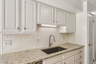404 Chandler Pl, Pittsburgh, PA 15212 - Photo 9