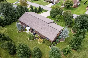 265 Iowa St, Hempfield Township, PA 15601 - Photo 3
