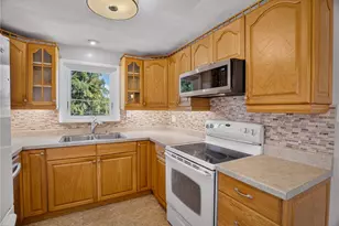 307 Outlook St, Pittsburgh, PA 15227 - Photo 9