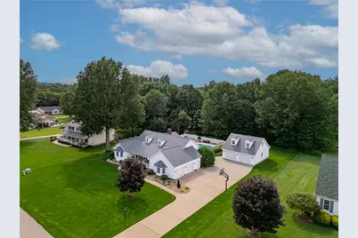 208 Arrowhead Dr, Slippery Rock, PA 16057 - Photo 5
