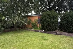 1700 Tyler St, Aliquippa, PA 15001 - Photo 7