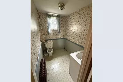 1700 Tyler St, Aliquippa, PA 15001 - Photo 15