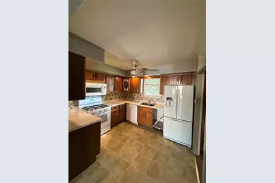 1700 Tyler St, Aliquippa, PA 15001 - Photo 11
