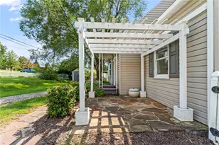 101 Beacon Light Rd, Sewickley Township, PA 15089 - Photo 7