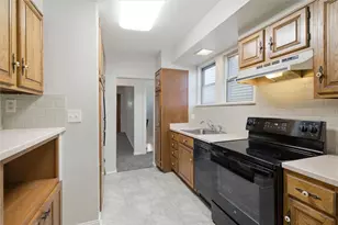 1124 Woodbourne Ave, Pittsburgh, PA 15226 - Photo 9
