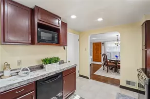1516 Griffin Rd, Monroeville, PA 15146 - Photo 13